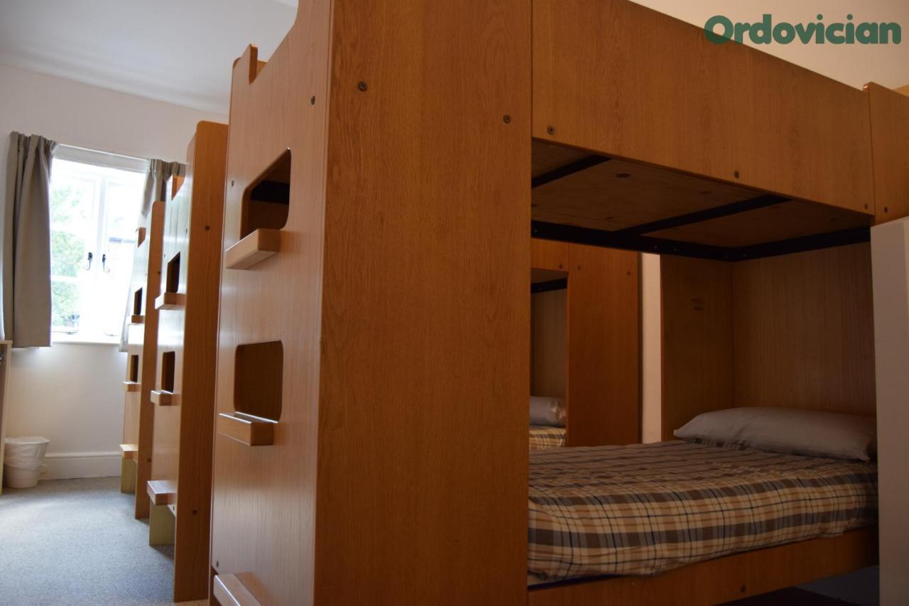 Fsc Juniper Hall Hostel Mickleham Buitenkant foto