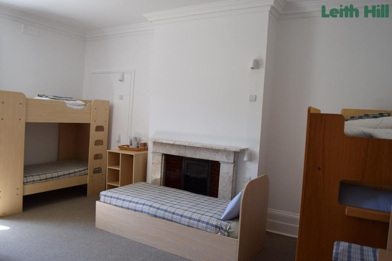 Fsc Juniper Hall Hostel Mickleham Buitenkant foto
