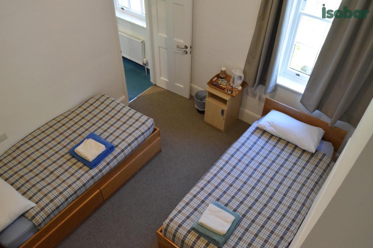 Fsc Juniper Hall Hostel Mickleham Buitenkant foto