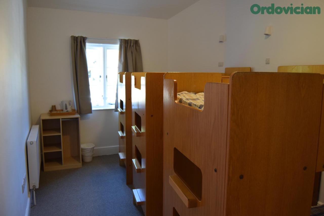 Fsc Juniper Hall Hostel Mickleham Buitenkant foto