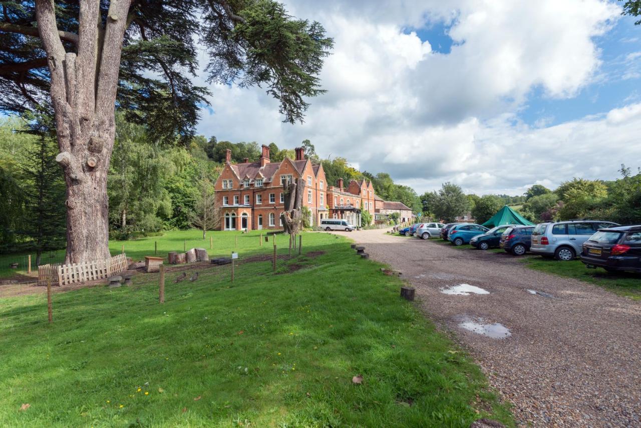 Fsc Juniper Hall Hostel Mickleham Buitenkant foto