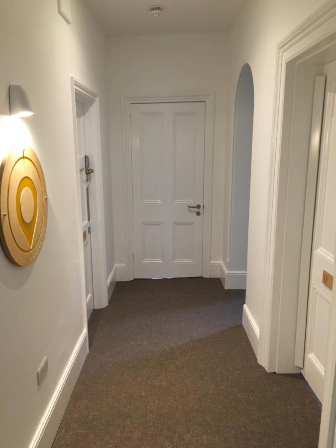 Fsc Juniper Hall Hostel Mickleham Buitenkant foto