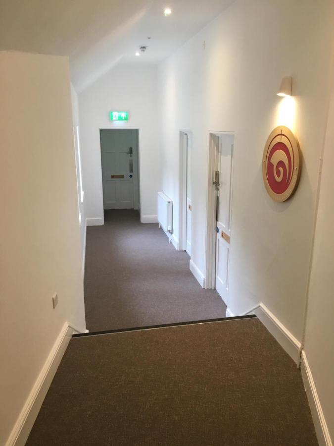 Fsc Juniper Hall Hostel Mickleham Buitenkant foto
